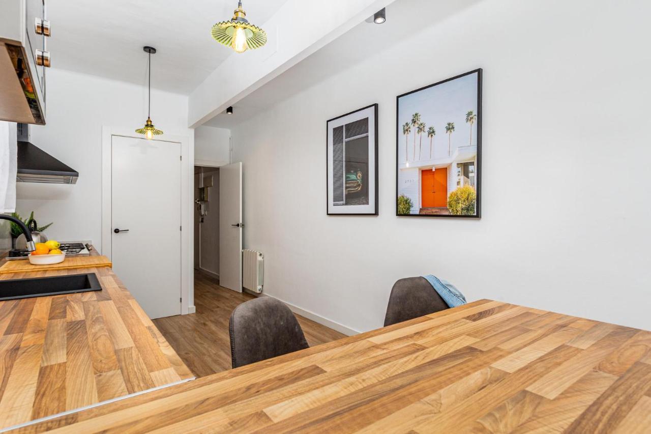 Ferienwohnung Simply Stunning - Hidden Gem, Heart Of Poble Sec Barcelona Exterior foto