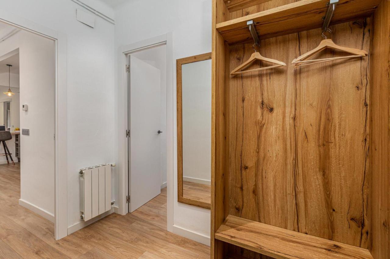 Ferienwohnung Simply Stunning - Hidden Gem, Heart Of Poble Sec Barcelona Exterior foto
